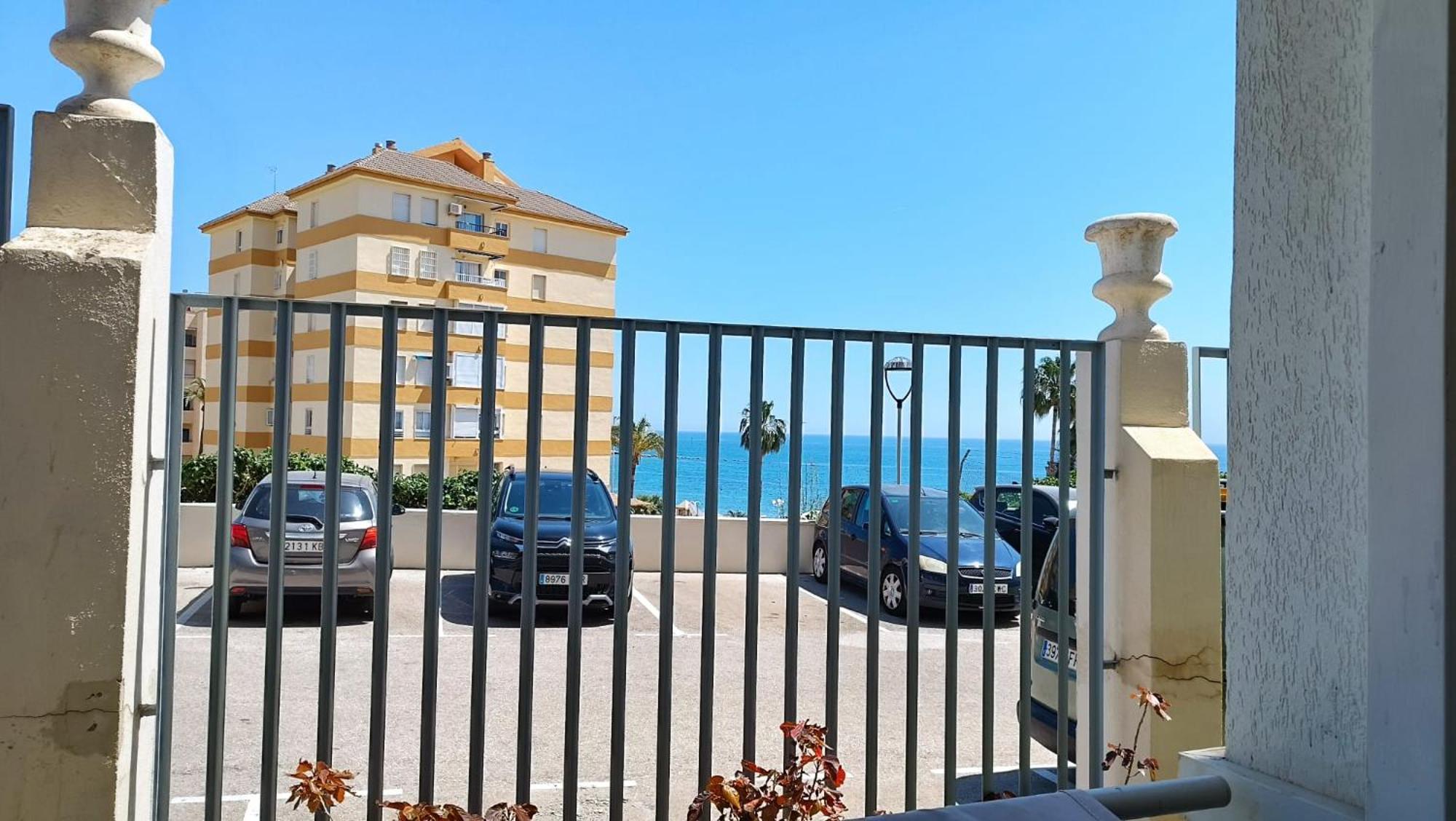 Benal Beach Vista Al Mar, Piscina Templada ベナルマデナ エクステリア 写真