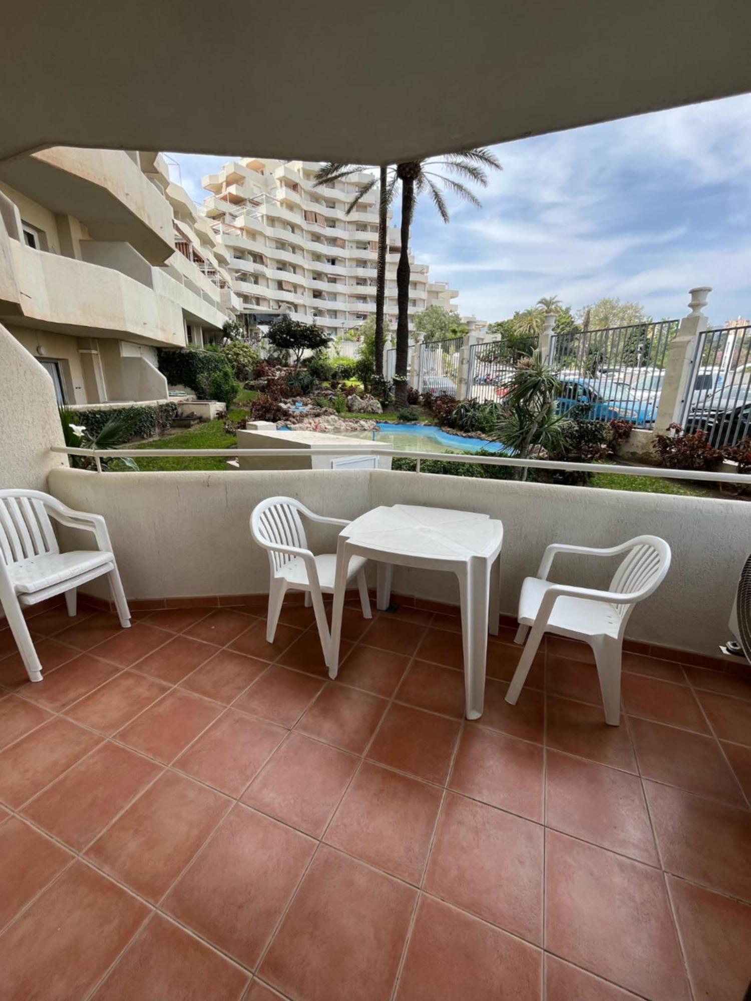 Benal Beach Vista Al Mar, Piscina Templada ベナルマデナ エクステリア 写真